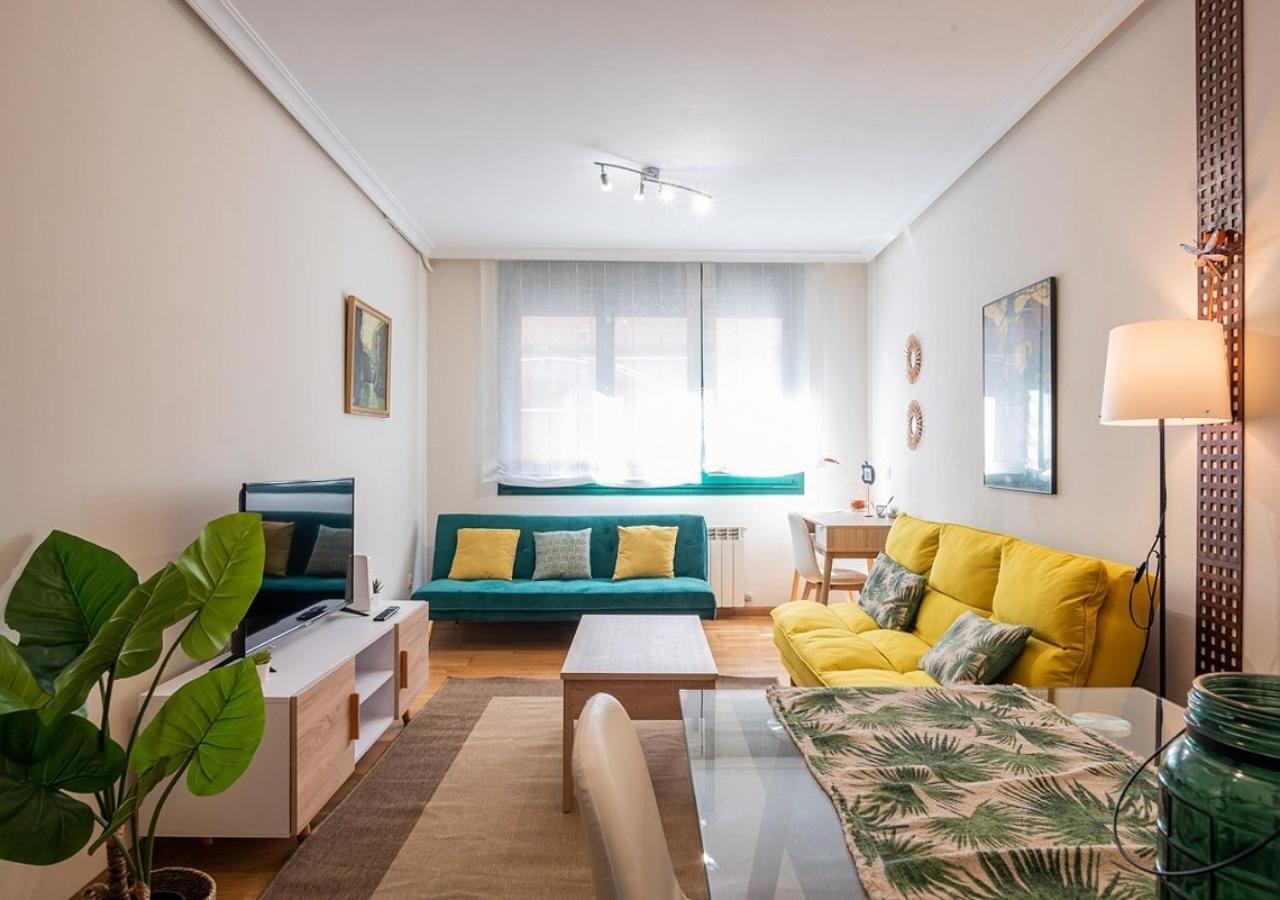 Apartamento Centrico Con Wifi Y Parking De Coche Tamano Medio Cangas de Onís Exterior photo