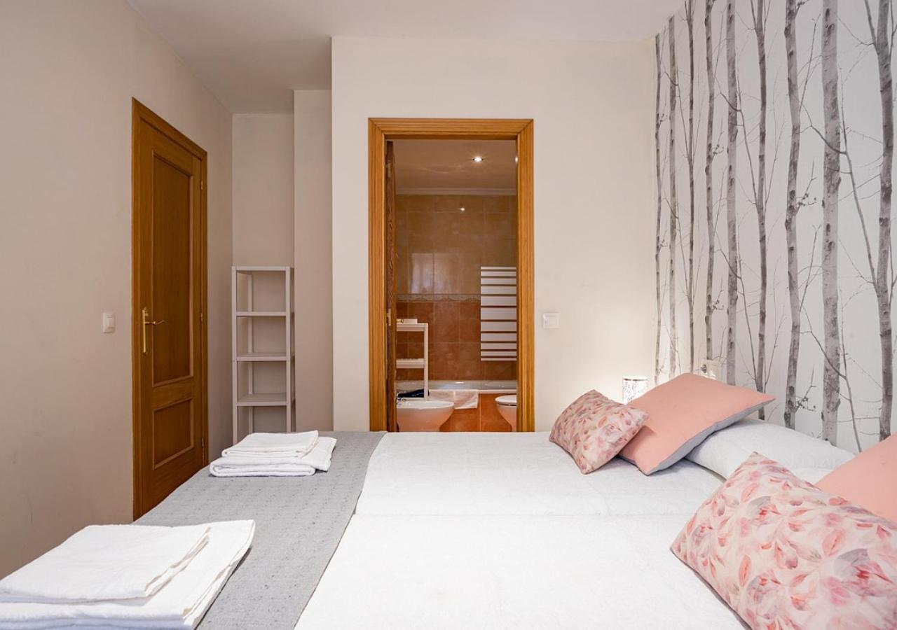 Apartamento Centrico Con Wifi Y Parking De Coche Tamano Medio Cangas de Onís Exterior photo