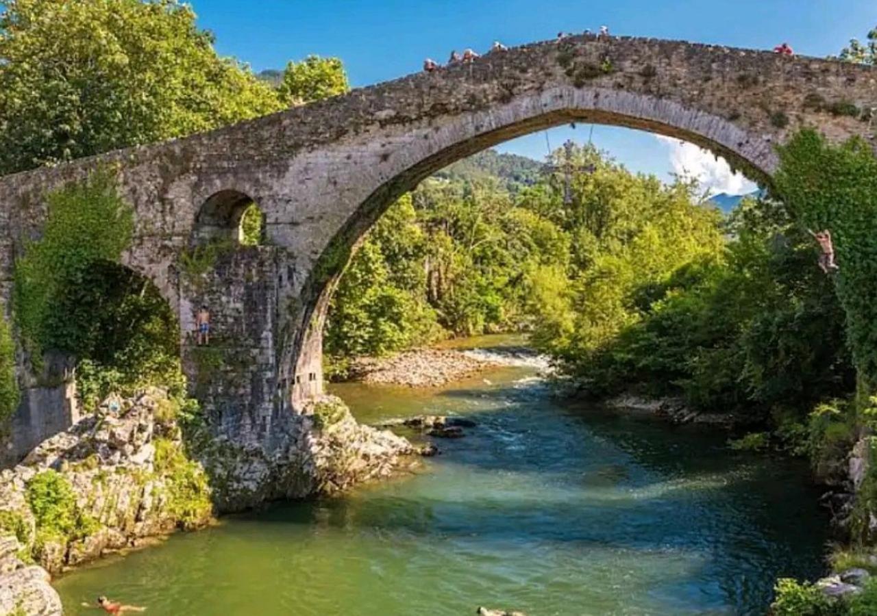 Apartamento Centrico Con Wifi Y Parking De Coche Tamano Medio Cangas de Onís Exterior photo