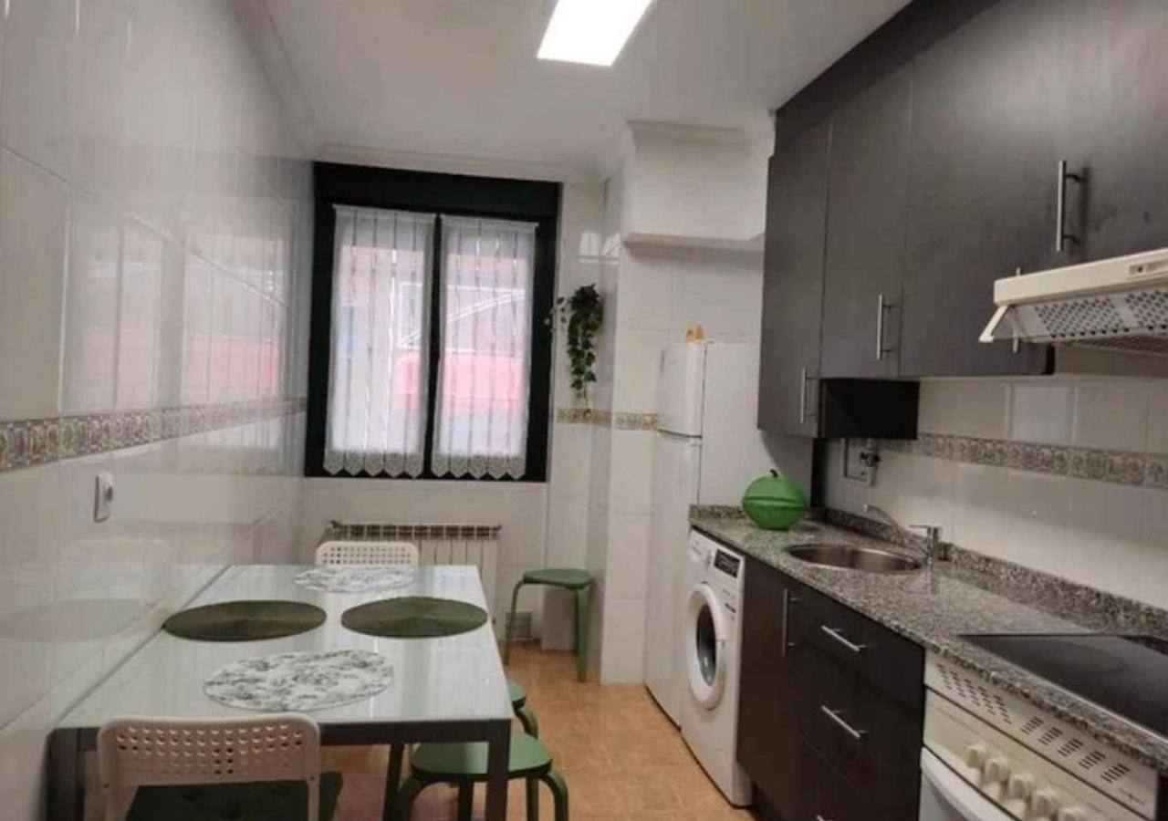 Apartamento Centrico Con Wifi Y Parking De Coche Tamano Medio Cangas de Onís Exterior photo
